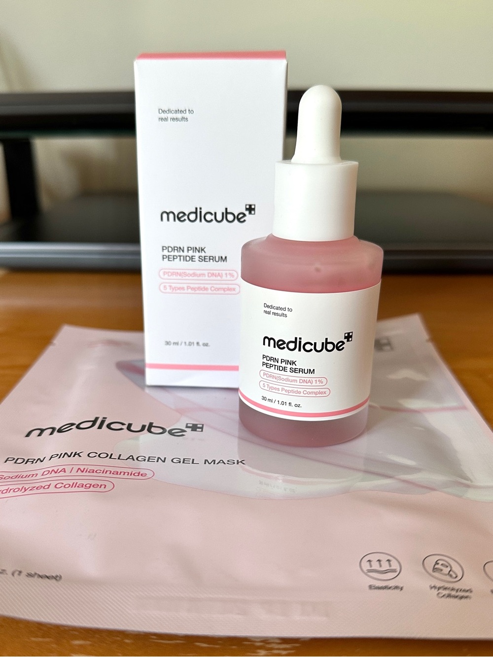 Medicube PDRN Pink Peptide Serum & Collagen Gel Mask Set 30ml